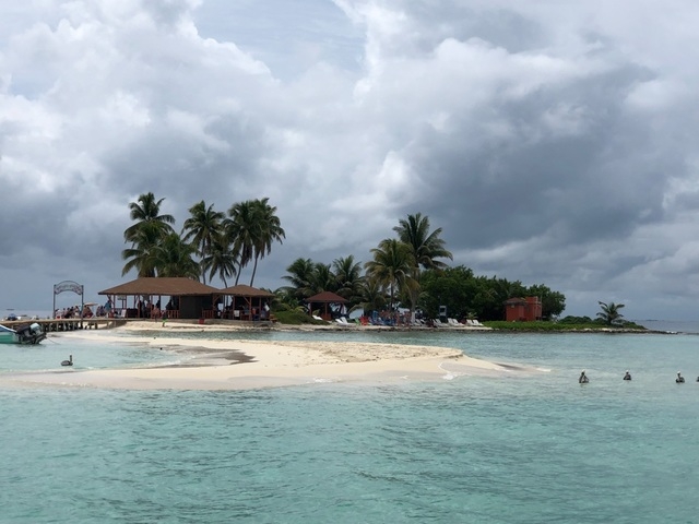 Belize Goff's Caye Island Beach Getaway and Snorkel Excursion natural beauty