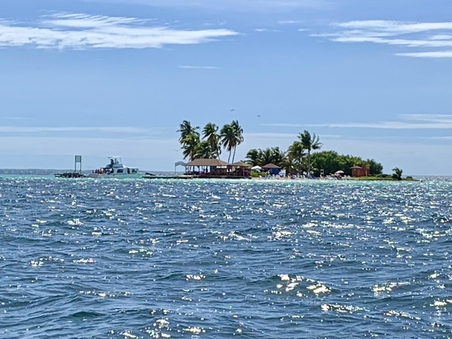 Belize Goff's Caye Island Beach Getaway and Snorkel Excursion Absolutely breathtaking!