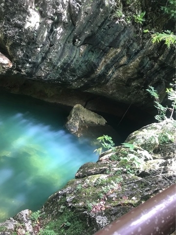 Belize Nohoch Che'en Caves Branch Cave Tubing Excursion Cave tubing