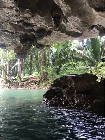 Belize Nohoch Che'en Caves Branch Cave Tubing Excursion Cave tubing