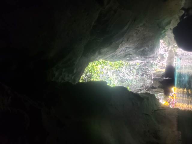 Belize Nohoch Che'en Caves Branch Cave Tubing Excursion with Lunch First time Cave Tubers!