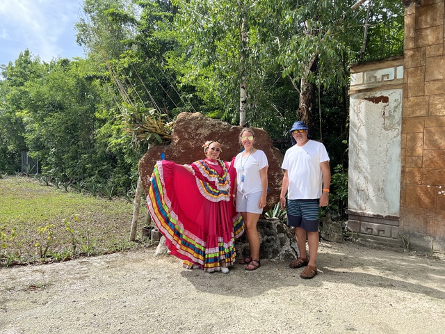 Cozumel Jeep or Buggy Sightseeing, Beach, and Kun-Che Mayan Sanctuary Park Excursion with Lunch Amazing Day!