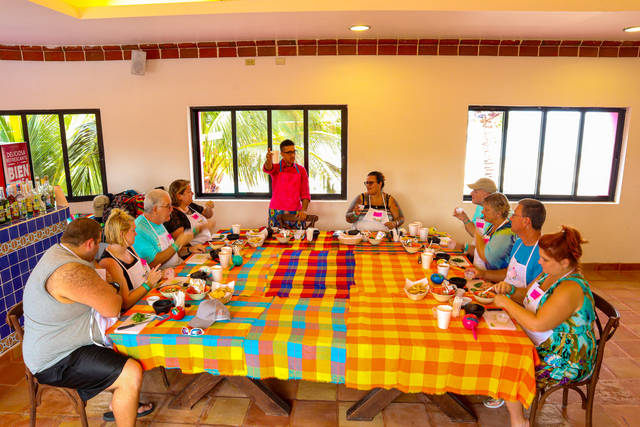 Cozumel Salsa and Salsa Excursion, Cooking and Dancing at Playa Mia Beach Club AMAZING