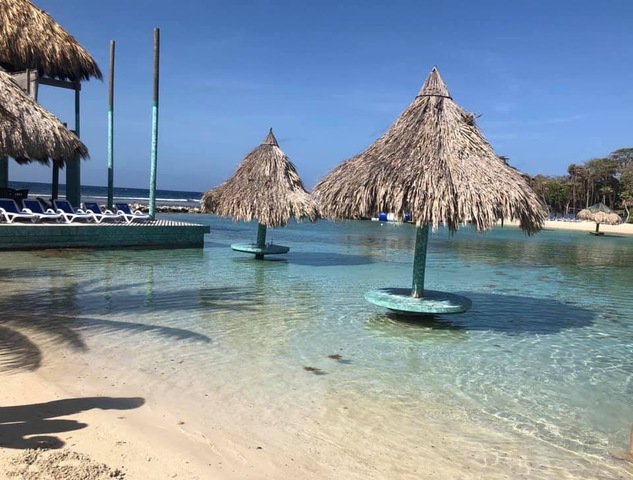 Roatan Little French Key Full Island Day Pass Excursion Great time for the whole family!
