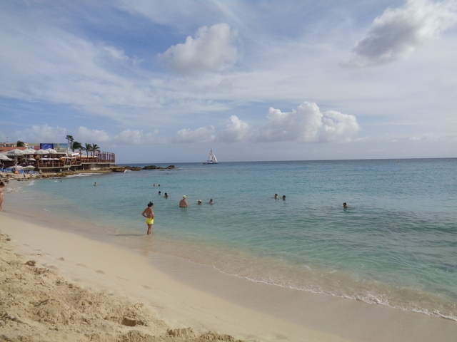St. Maarten Famous Maho Beach Break Excursion Fun afternoon at Maho beach