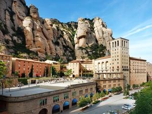Barcelona Montserrat Morning Sightseeing Excursion