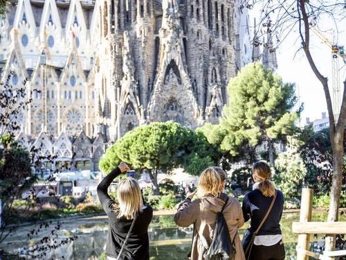 Barcelona  Spain Brunch at Terre Bellesguard Shore Excursion Reviews