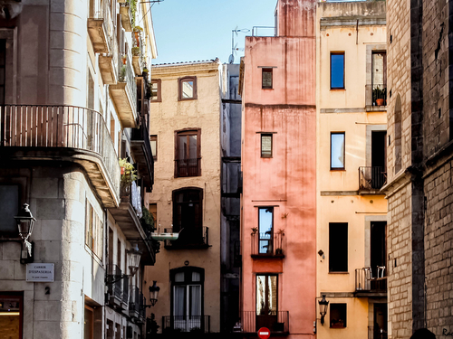 Barcelona restaurant wallking Cruise Excursion Booking