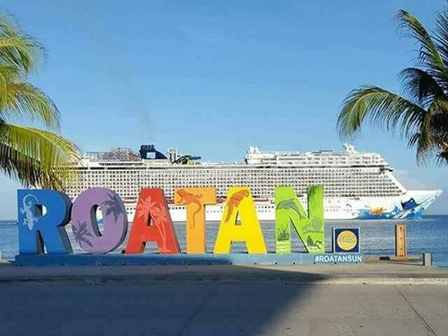 Roatan  Honduras street market Cruise Excursion Booking