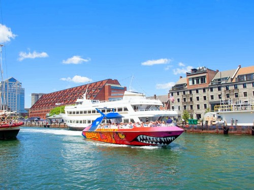 Boston  Massachusetts / USA Fast boat Tour Booking