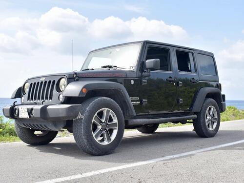 Cozumel Combo Jeep Sightseeing and ATV with Jade Caverns Adventure 