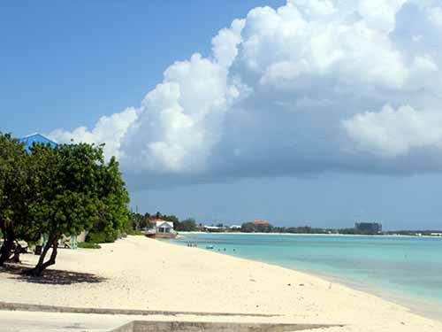 Grand Cayman heroes wall Shore Excursion Booking