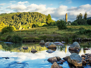 Dublin City Sightseeing and Glendalough Excursion