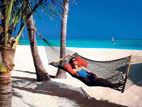 Freeport  Bahamas Luxury beach resort Cost