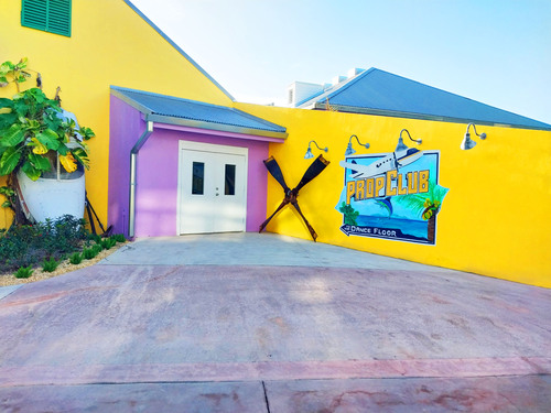 Freeport Prop Club Beach Bar and Grill at Grand Lucayan Day Pass