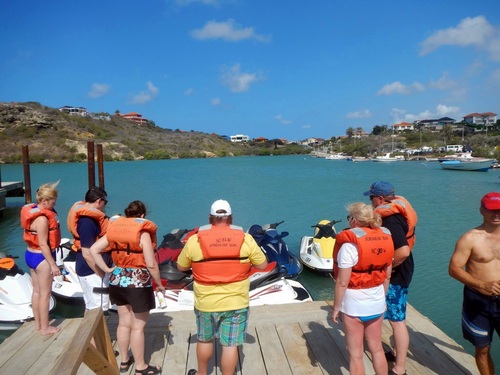 Curacao tugboat wreck snorkel Trip Reviews