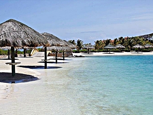 Roatan beach resort day Trip Reservations