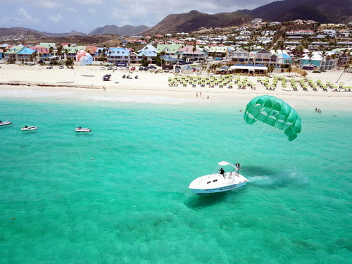 jet_ski_pick_up_guests_from_parasail_boat_639-12.jpg