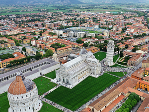 La Spezia Affordable Shuttle to Pisa and Lucca (guided walk option) Excursion