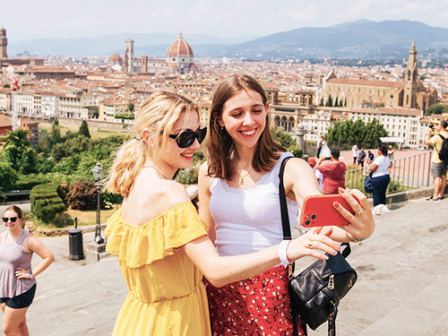 Livorno to Pisa and Leaning Tower Entrance Ticket with Optional Walk Excursion