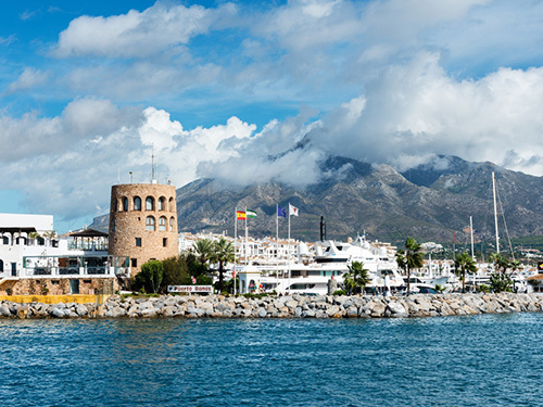 Puerto Banus Street Market - Picture of Puerto Banus Street Market, Marbella  - Tripadvisor