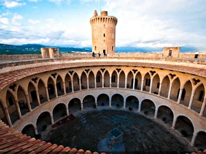 Mallorca Private Half Day Palma and Valldemossa Sightseeing Excursion