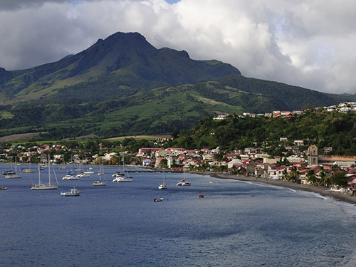 The Neisson Rumery in Martinique - Tourcrib