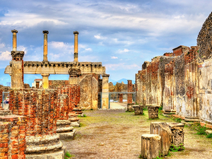 Naples Private Pompeii, Mt. Vesuvius and Herculaneum Excursion