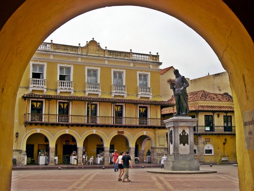 Cartagena multi lingual guide Reviews