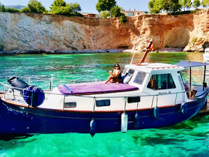 Palma de Mallorca Half Day Yacht Charter Excursion