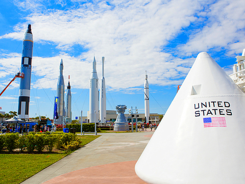 Port Canaveral (Orlando)  Florida / USA Saturn V Excursion Prices