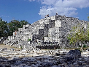 Progreso Dzibilchaltun Mayan Ruins, and Beach Break Excursion