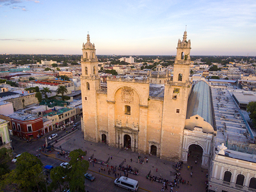Merida City Highlights, Sightseeing and Shopping Excursion from