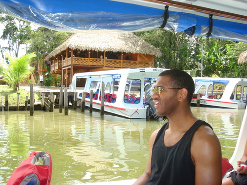 Puerto Limon Private Highlights, Rainforest, City, River Cruise, Banana Plantation and Shopping Excursion