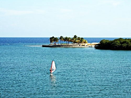Roatan Honduras beach resort day Tour Reviews
