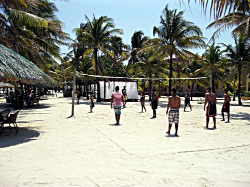 Roatan Honduras private beach resort Cruise Excursion Reviews