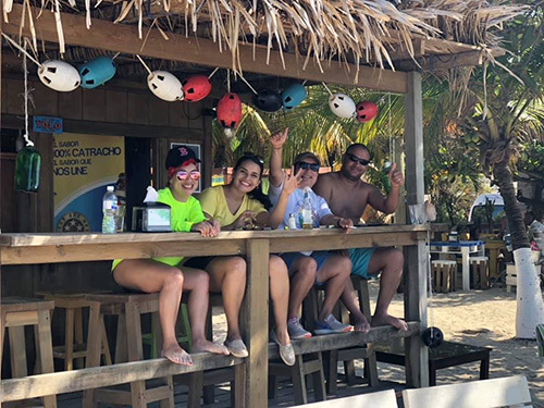 Roatan Beach Day Pass Trip Reviews