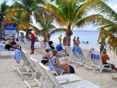 Roatan Private Chocolate Rum cake Factory, Sightseeing and Beach Break Excursion 