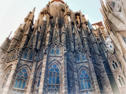 Barcelona Antoni Gaudi Sightseeing Trip Reservations