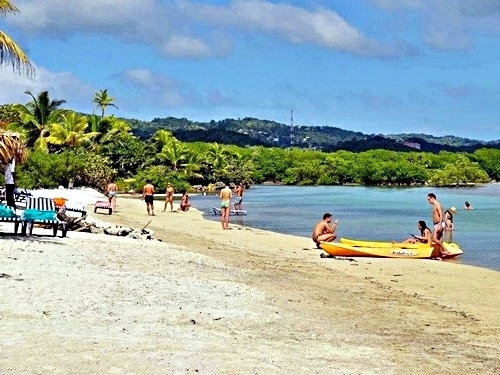 Roatan Honduras beach break Excursion Booking