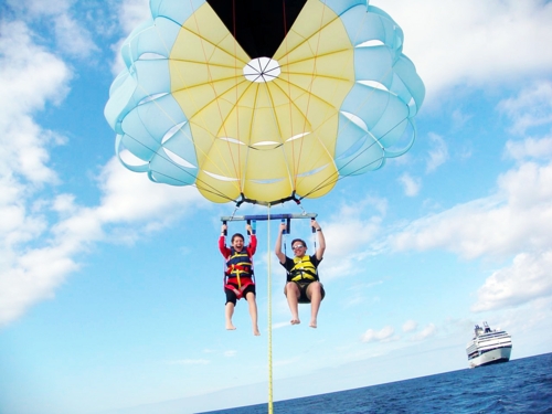 Freeport Bahamas beach parasailing Cruise Excursion Prices