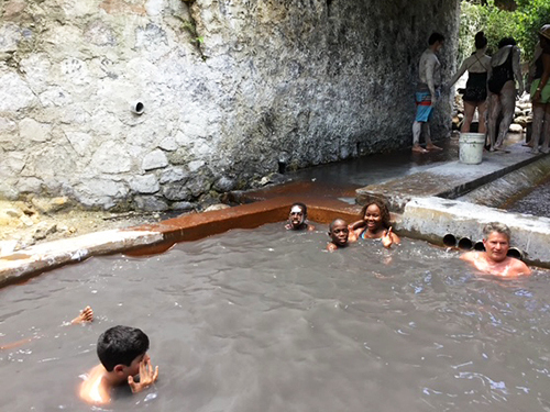 St. Lucia Private All Inclusive Speedboat to Soufriere, Mud Bath, and Beach Adventure with Lunch