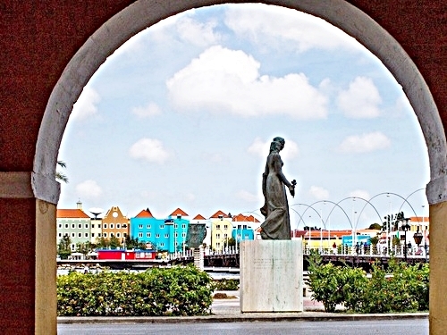 Curacao Willemstad floating market Excursion Booking