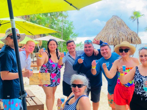 Roatan downtown Excursion Reviews